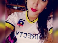 Hincha - Tribunera - Chica - Fanatica de la Barra: Garra Blanca • Club: Colo-Colo