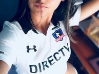 Hincha - Tribunera - Chica - Fanatica de la Barra: Garra Blanca • Club: Colo-Colo