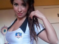 Hincha - Tribunera - Chica - Fanatica de la Barra: Garra Blanca • Club: Colo-Colo