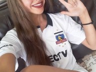 Hincha - Tribunera - Chica - Fanatica de la Barra: Garra Blanca • Club: Colo-Colo