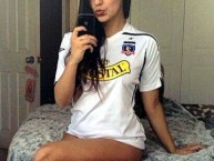 Hincha - Tribunera - Chica - Fanatica de la Barra: Garra Blanca • Club: Colo-Colo