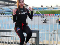 Hincha - Tribunera - Chica - Fanatica de la Barra: Garra Blanca &bull; Club: Colo-Colo &bull; País: Chile