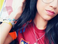 Hincha - Tribunera - Chica - Fanatica de la Barra: Granadictos • Club: Carabobo