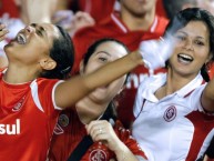 Hincha - Tribunera - Chica - Fanatica de la Barra: Guarda Popular • Club: Internacional