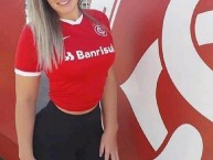 Hincha - Tribunera - Chica - Fanatica de la Barra: Guarda Popular • Club: Internacional