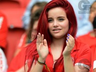 Hincha - Tribunera - Chica - Fanatica de la Barra: Guarda Popular • Club: Internacional