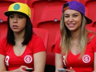 Hincha - Tribunera - Chica - Fanatica de la Barra: Guarda Popular • Club: Internacional