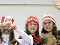 Hincha - Tribunera - Chica - Fanatica de la Barra: Guarda Popular • Club: Internacional