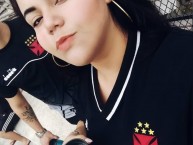 Hincha - Tribunera - Chica - Fanatica de la Barra: Guerreiros do Almirante • Club: Vasco da Gama