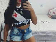 Hincha - Tribunera - Chica - Fanatica de la Barra: Guerreiros do Almirante • Club: Vasco da Gama