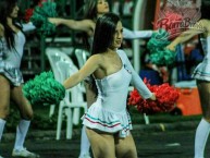 Hincha - Tribunera - Chica - "Cheerleader" Fanatica de la Barra: Holocausto Norte • Club: Once Caldas