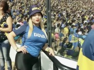 Hincha - Tribunera - Chica - Fanatica de la Barra: La 12 • Club: Boca Juniors