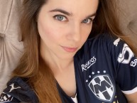 Hincha - Tribunera - Chica - Fanatica de la Barra: La Adicción • Club: Monterrey • País: México