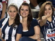 Hincha - Tribunera - Chica - Fanatica de la Barra: La Adicción • Club: Monterrey