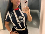 Hincha - Tribunera - Chica - Fanatica de la Barra: La Adicción &bull; Club: Monterrey