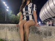 Hincha - Tribunera - Chica - Fanatica de la Barra: La Adicción &bull; Club: Monterrey &bull; País: México