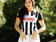 Hincha - Tribunera - Chica - Fanatica de la Barra: La Adicción • Club: Monterrey