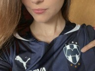 Hincha - Tribunera - Chica - Fanatica de la Barra: La Adicción • Club: Monterrey • País: México