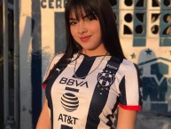 Hincha - Tribunera - Chica - Fanatica de la Barra: La Adicción • Club: Monterrey