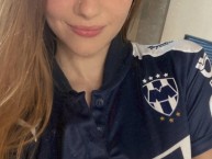 Hincha - Tribunera - Chica - Fanatica de la Barra: La Adicción • Club: Monterrey • País: México