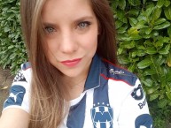 Hincha - Tribunera - Chica - Fanatica de la Barra: La Adicción • Club: Monterrey