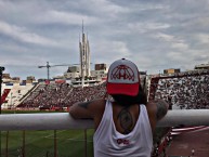 Hincha - Tribunera - Chica - Fanatica de la Barra: La Banda de la Quema • Club: Huracán