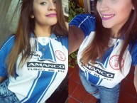 Hincha - Tribunera - Chica - Fanatica de la Barra: La Banda de la Quema • Club: Huracán