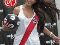 Hincha - Tribunera - Chica - Fanatica de la Barra: La Banda del Basurero • Club: Deportivo Municipal