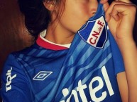 Hincha - Tribunera - Chica - Fanatica de la Barra: La Banda del Parque • Club: Nacional