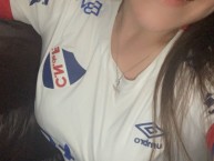 Hincha - Tribunera - Chica - Fanatica de la Barra: La Banda del Parque • Club: Nacional