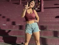 Hincha - Tribunera - Chica - Fanatica de la Barra: La Barra 14 &bull; Club: Lanús &bull; País: Argentina