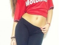 Hincha - Tribunera - Chica - Fanatica de la Barra: La Barra del Rojo • Club: Independiente