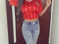 Hincha - Tribunera - Chica - Fanatica de la Barra: La Barra del Rojo • Club: Independiente