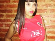 Hincha - Tribunera - Chica - Fanatica de la Barra: La Barra del Rojo • Club: Independiente • País: Argentina