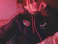 Hincha - Tribunera - Chica - Fanatica de la Barra: La Barra del Rojo • Club: Independiente