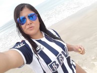 Hincha - Tribunera - Chica - Fanatica de la Barra: La Fiel • Club: Talleres