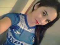 Hincha - Tribunera - Chica - Fanatica de la Barra: La Fiel • Club: Talleres