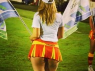 Hincha - Tribunera - Chica - Fanatica de la Barra: La Gloriosa 22 • Club: Sarmiento de Resistencia