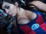 Hincha - Tribunera - Chica - Fanatica de la Barra: La Gloriosa Butteler • Club: San Lorenzo