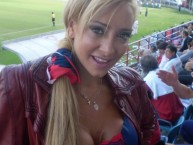 Hincha - Tribunera - Chica - Fanatica de la Barra: La Gloriosa Butteler • Club: San Lorenzo