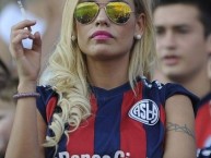 Hincha - Tribunera - Chica - Fanatica de la Barra: La Gloriosa Butteler • Club: San Lorenzo