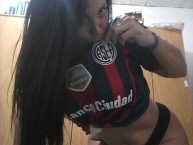 Hincha - Tribunera - Chica - Fanatica de la Barra: La Gloriosa Butteler • Club: San Lorenzo