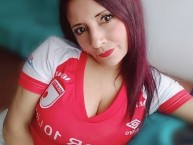 Hincha - Tribunera - Chica - Fanatica de la Barra: La Guardia Albi Roja Sur • Club: Independiente Santa Fe