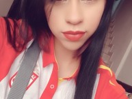 Hincha - Tribunera - Chica - Fanatica de la Barra: La Guardia Albi Roja Sur • Club: Independiente Santa Fe