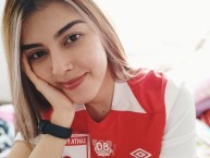 Hincha - Tribunera - Chica - Fanatica de la Barra: La Guardia Albi Roja Sur • Club: Independiente Santa Fe