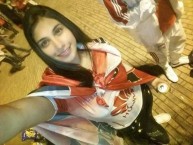 Hincha - Tribunera - Chica - Fanatica de la Barra: La Guardia Albi Roja Sur • Club: Independiente Santa Fe