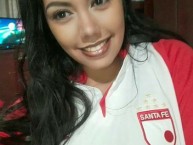 Hincha - Tribunera - Chica - Fanatica de la Barra: La Guardia Albi Roja Sur • Club: Independiente Santa Fe