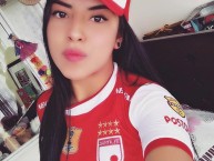 Hincha - Tribunera - Chica - Fanatica de la Barra: La Guardia Albi Roja Sur • Club: Independiente Santa Fe