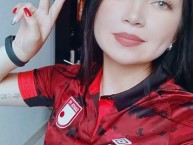 Hincha - Tribunera - Chica - Fanatica de la Barra: La Guardia Albi Roja Sur • Club: Independiente Santa Fe