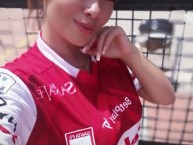 Hincha - Tribunera - Chica - Fanatica de la Barra: La Guardia Albi Roja Sur • Club: Independiente Santa Fe